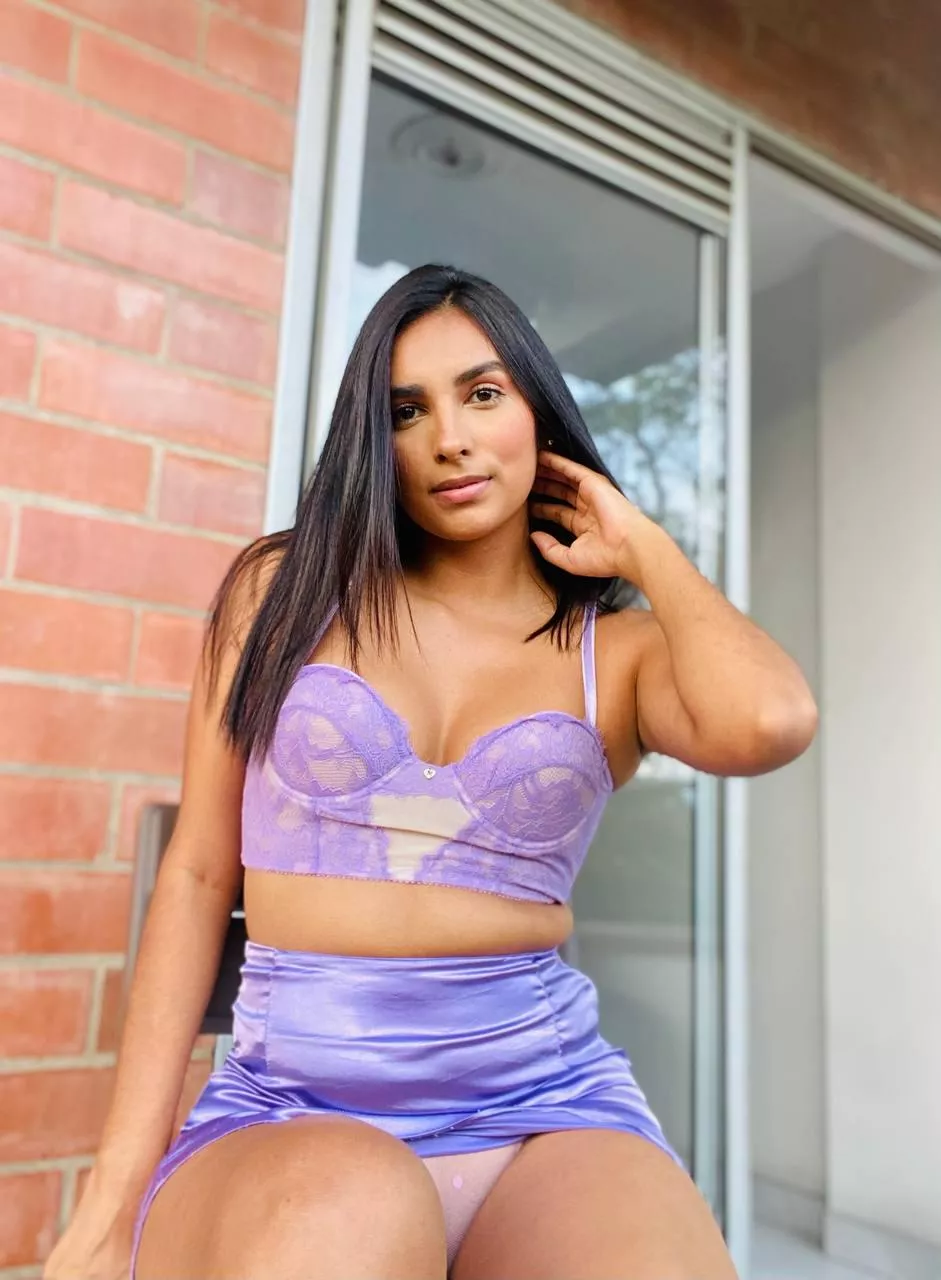 Can I remove my top and show you what's underneath? posted by vyhang