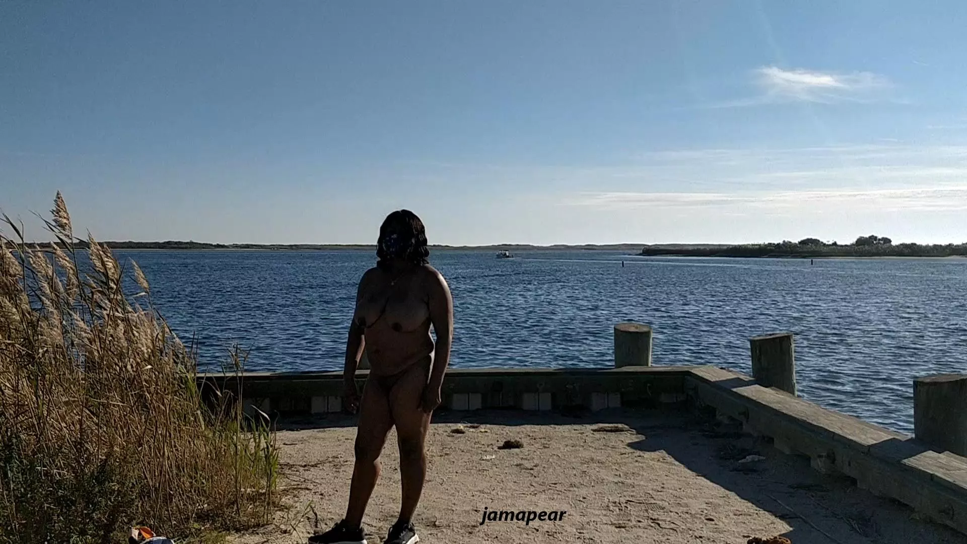 checking out the boats posted by jamapear