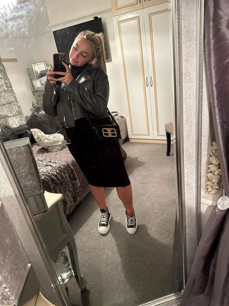 Classy girl going to work posted by Sherry_Brown