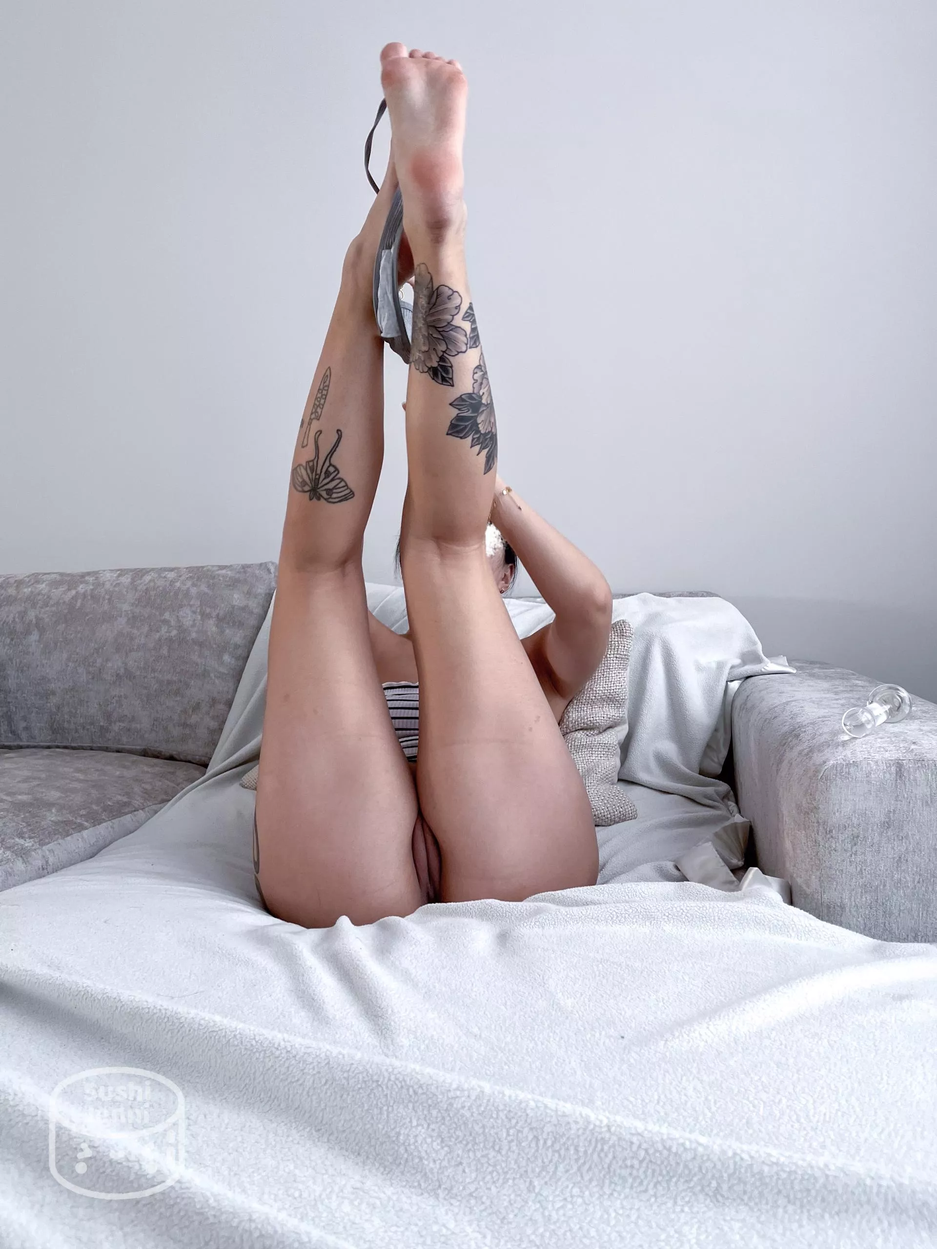 Could you lend me your shoulders to rest on pls posted by SushiJenni