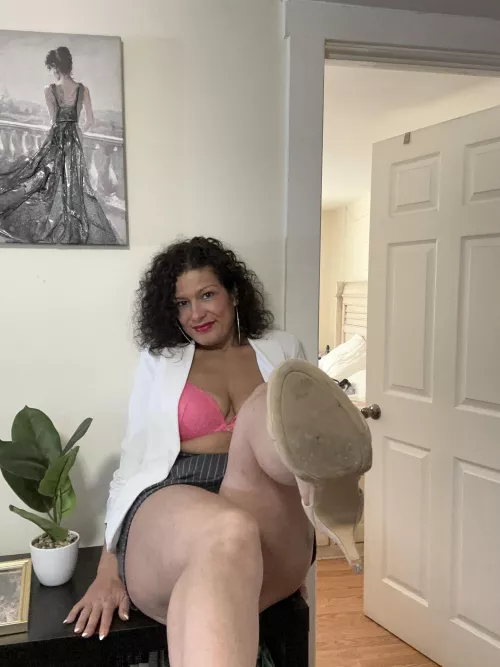 Find your favorite secretary @penny_s777 by PennyS777