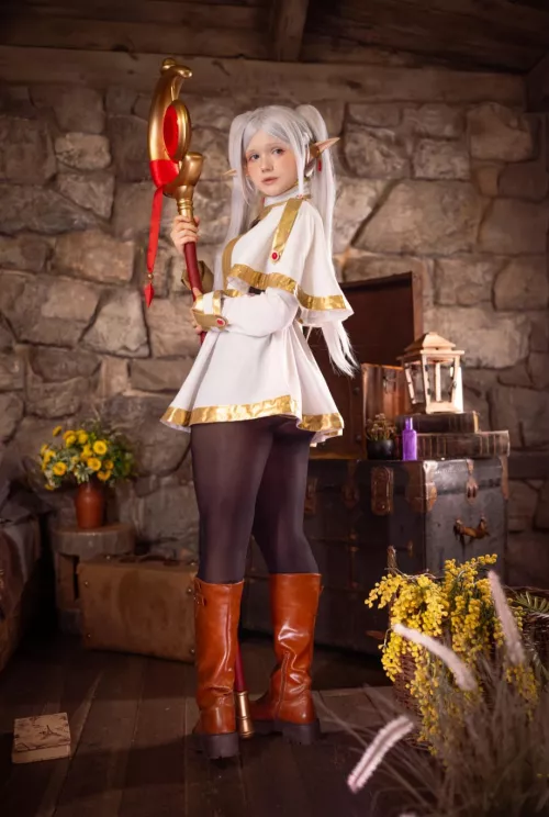Frieren cosplay by Neyrodesu by Neyrodesu