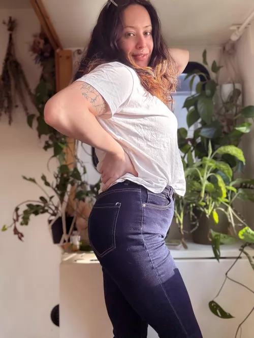 hangout on IG with me @Divinely_Elle_ by DivinelyElle