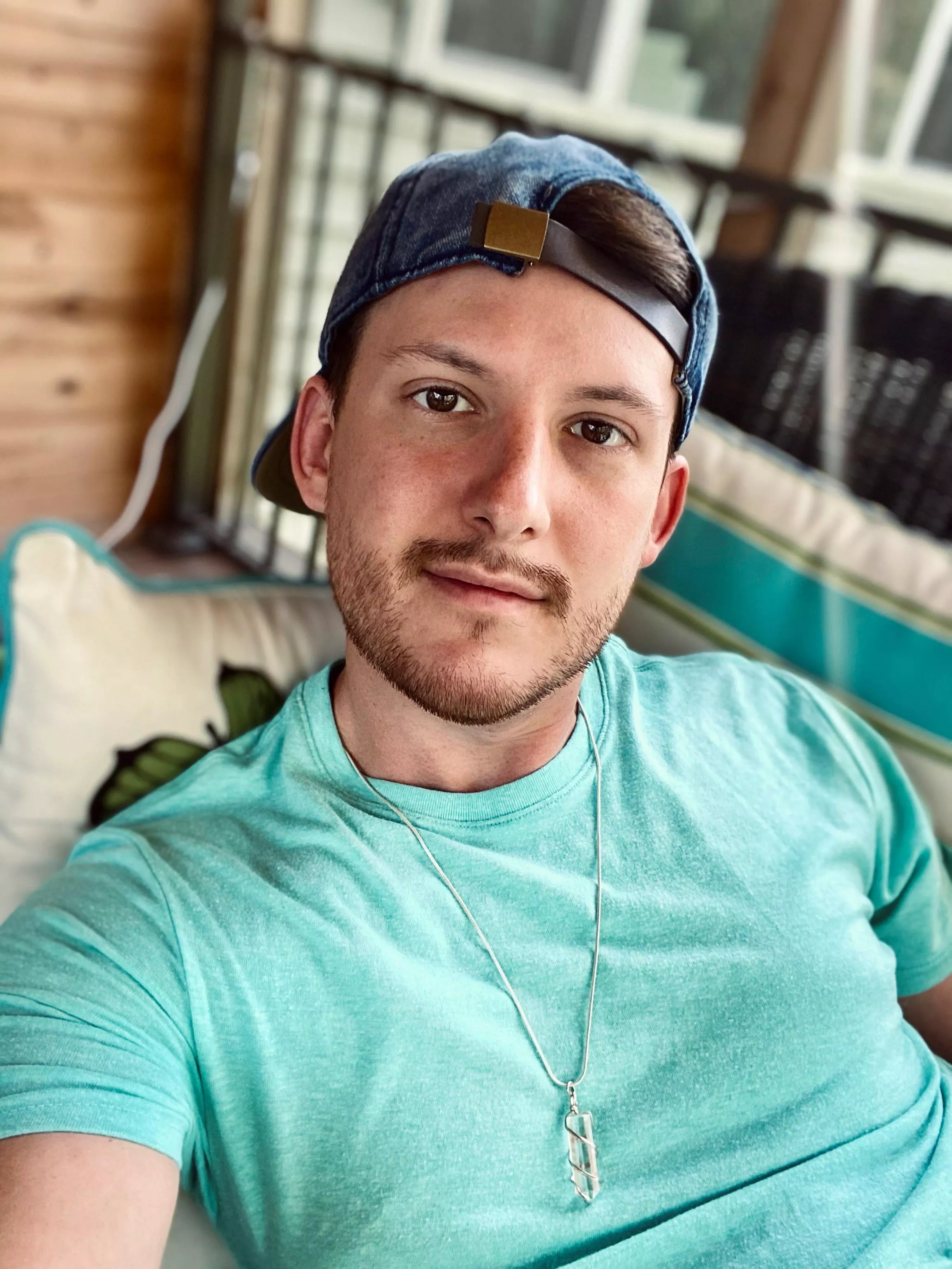 Hello from a shy gay. 🙈☺️🫠 posted by iamviolets