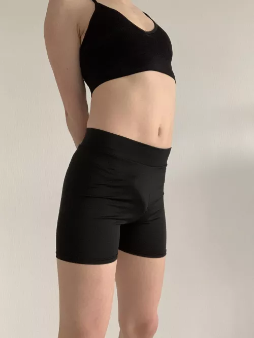 Hi! wanna look from behind? by SAUSILI