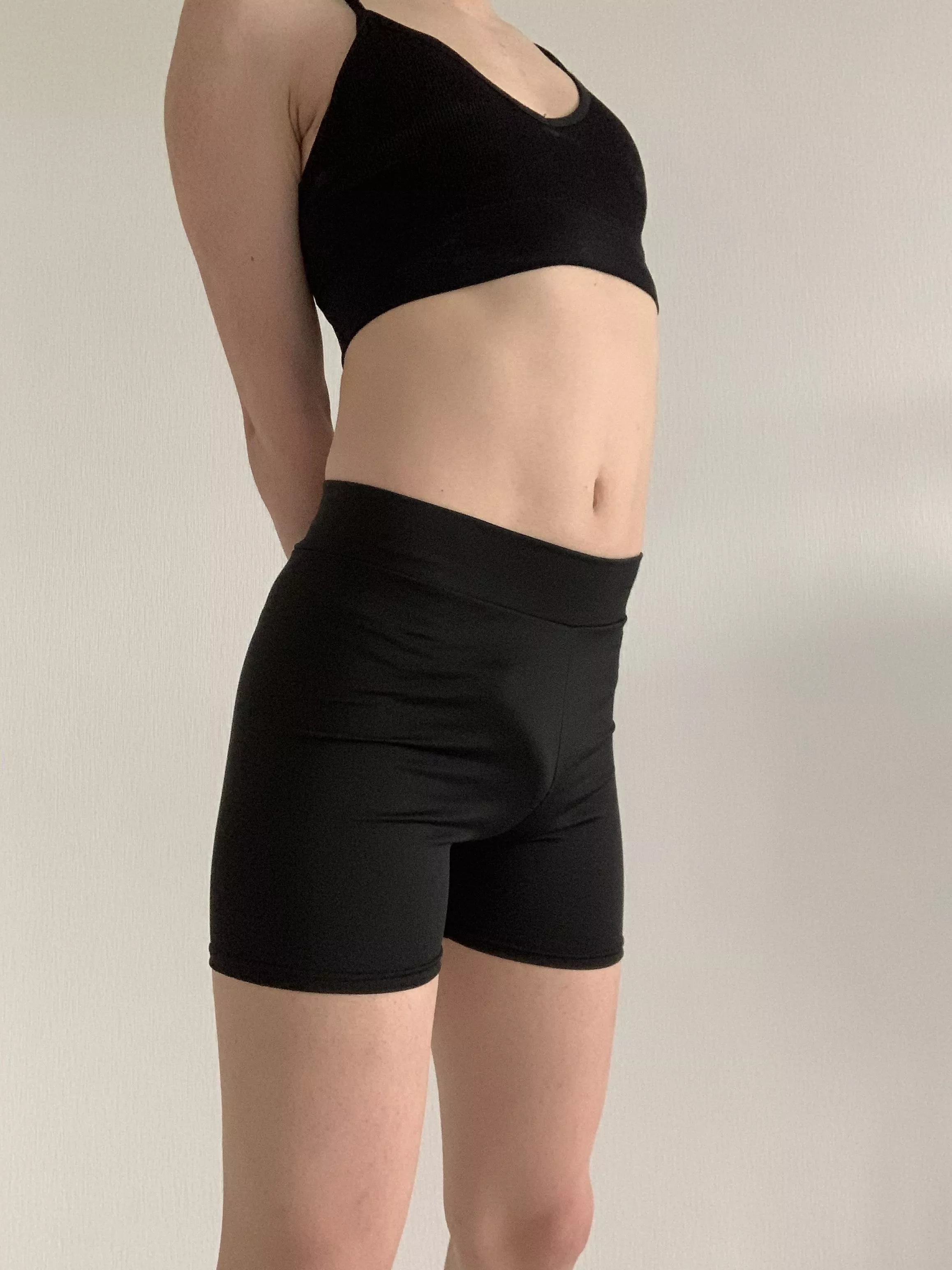 Hi! wanna look from behind? posted by SAUSILI