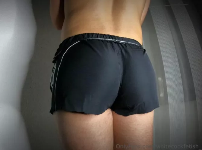 I know I'm dressed, butt... by whitecokfetish