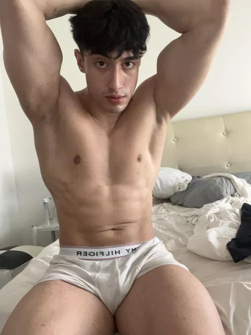 I love being sniffed by NETXTGENN