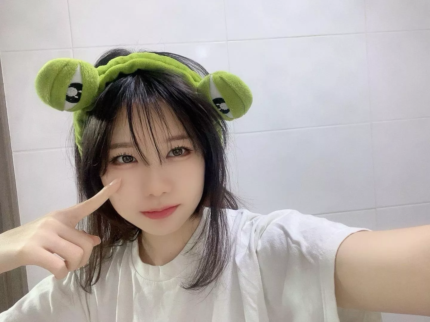 I'm a very friendly neighbor F19 posted by PhotoWorth