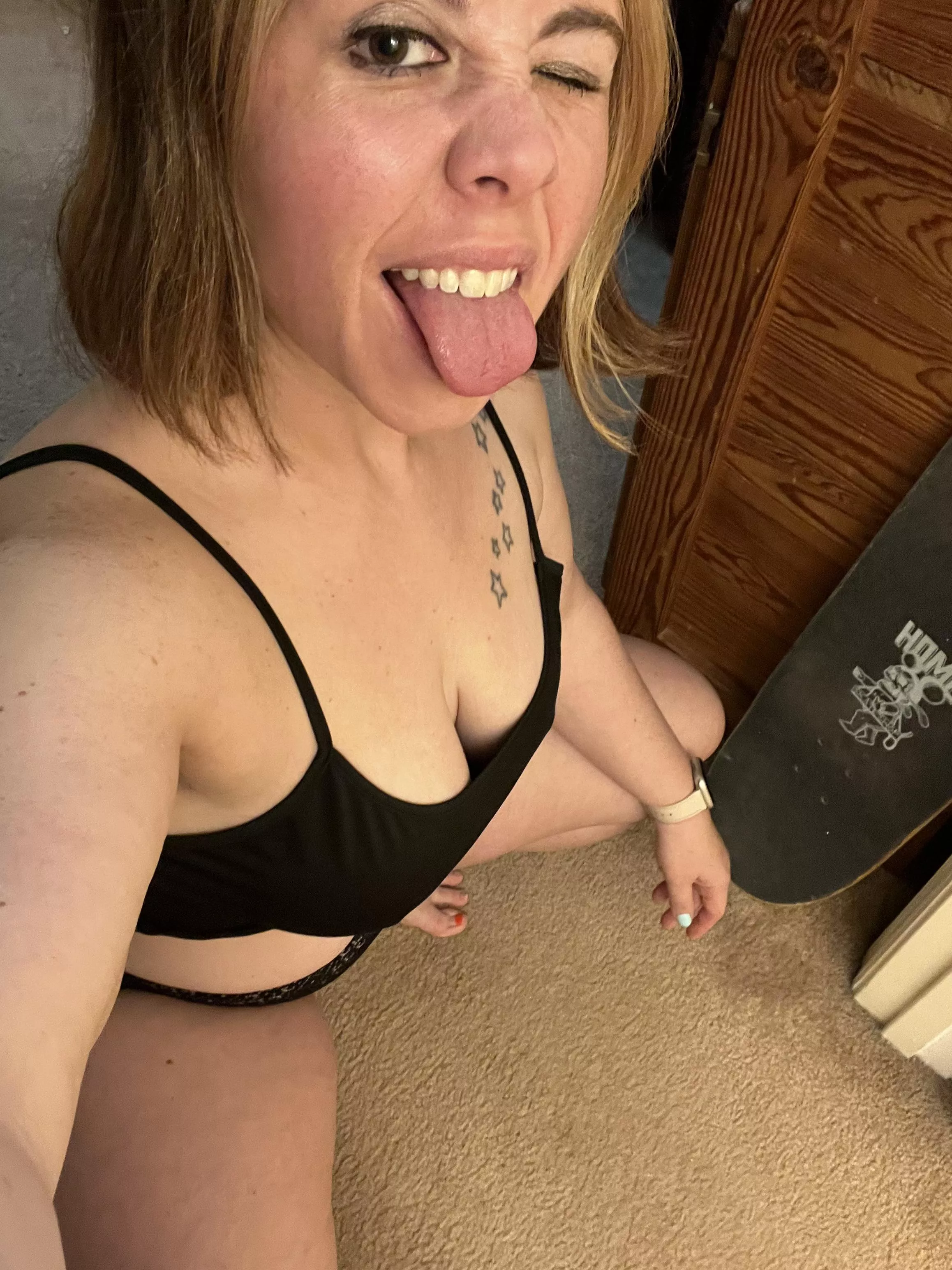 I’m just a silly little girl taking off her clothes on the internet posted by 8Legs_McSoftington