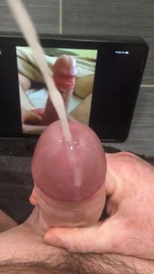 Is it kinky to ask a bicurious XHamster user to tribute me? by UrDixMyLix