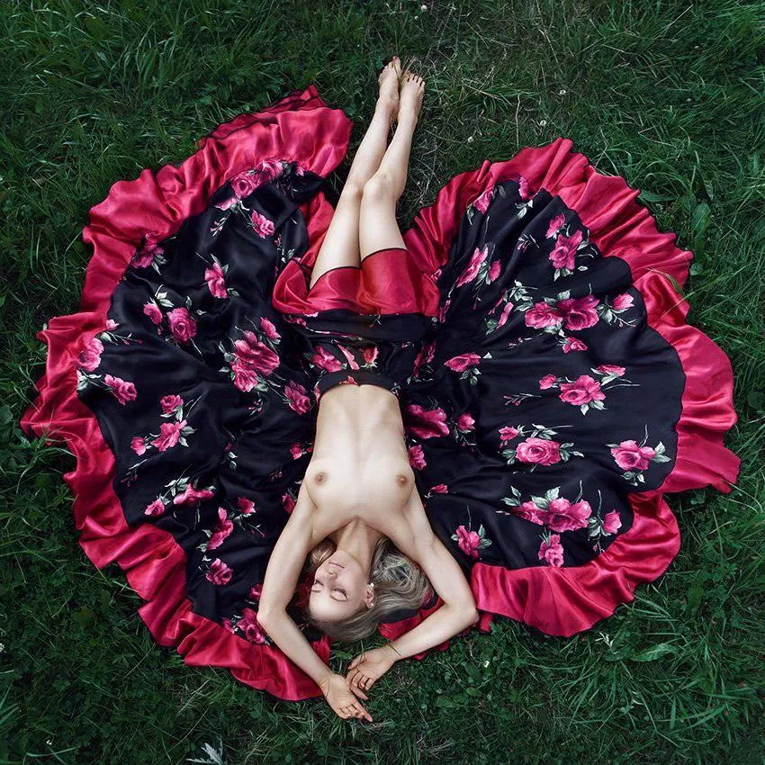 Like a flower in bloom posted by toasterpedia