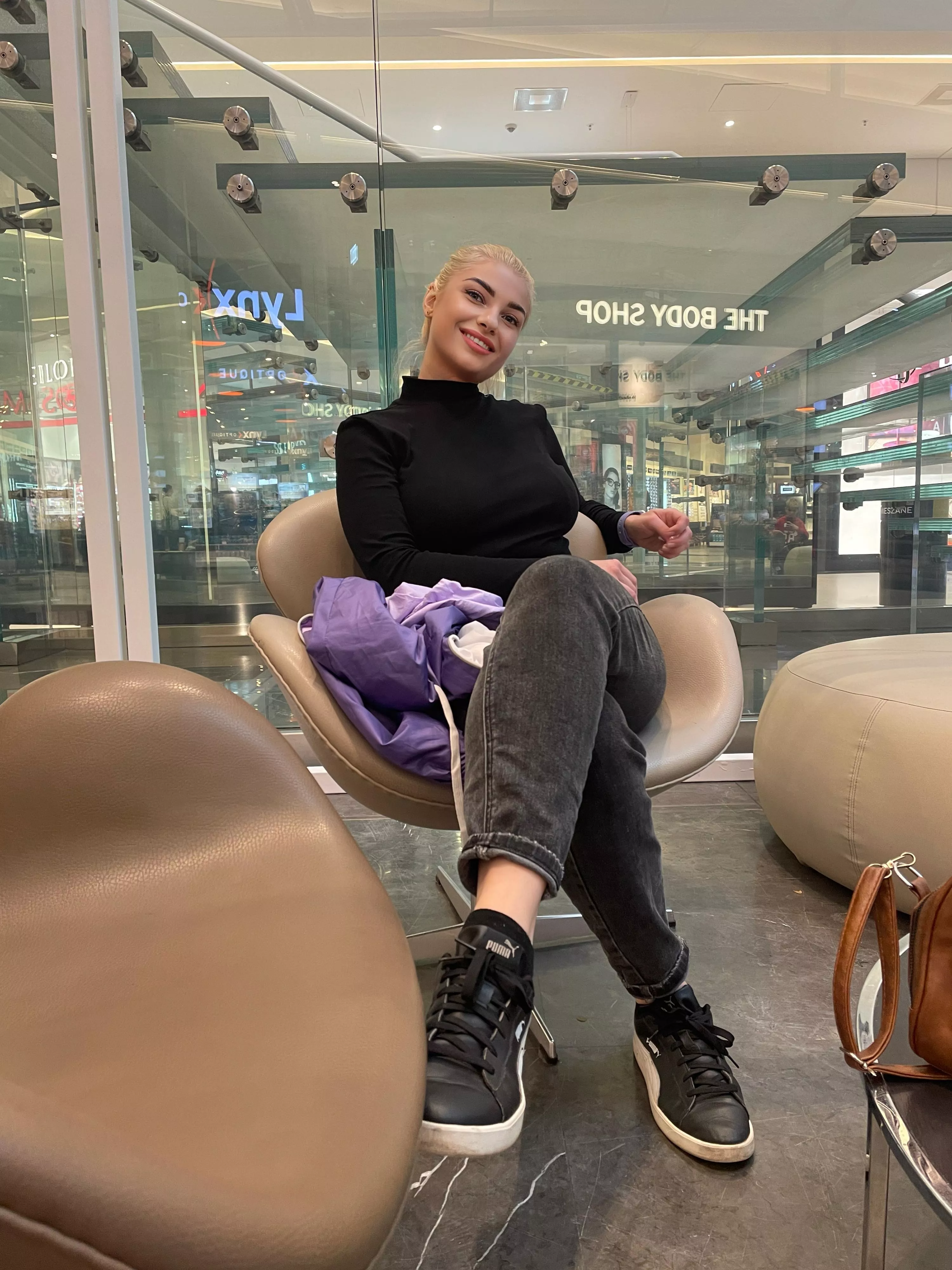 Mall shopping spree posted by Natalia_Babyy