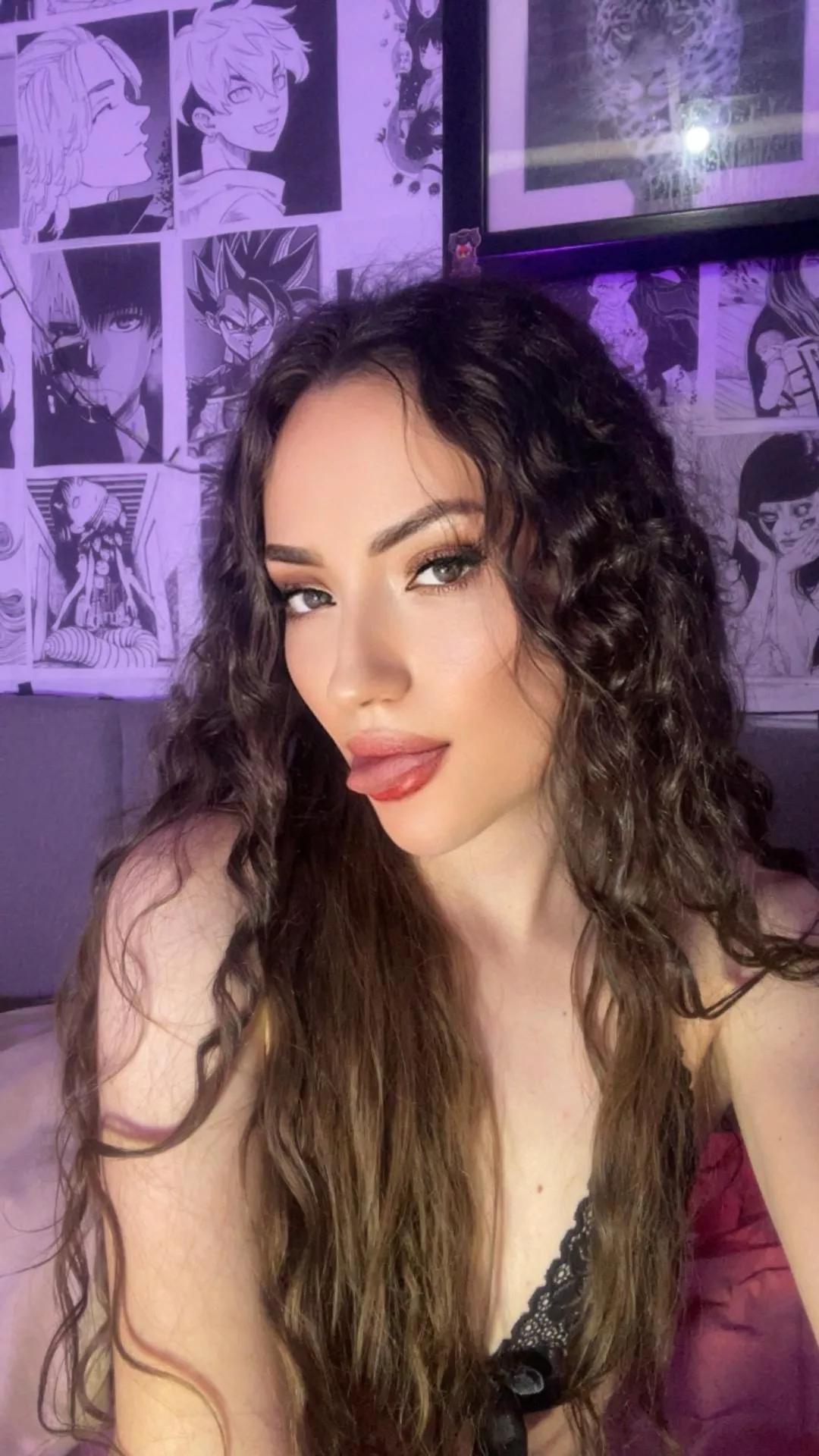 My tongue was made to empty your balls posted by MarmarMariana