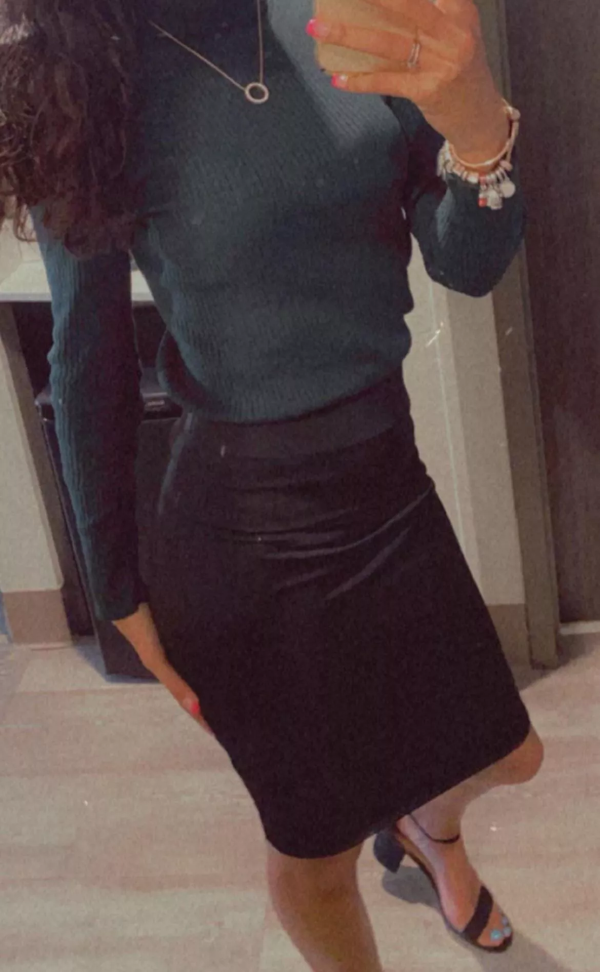 new outfit for tonight! posted by Capital_Evidence_188