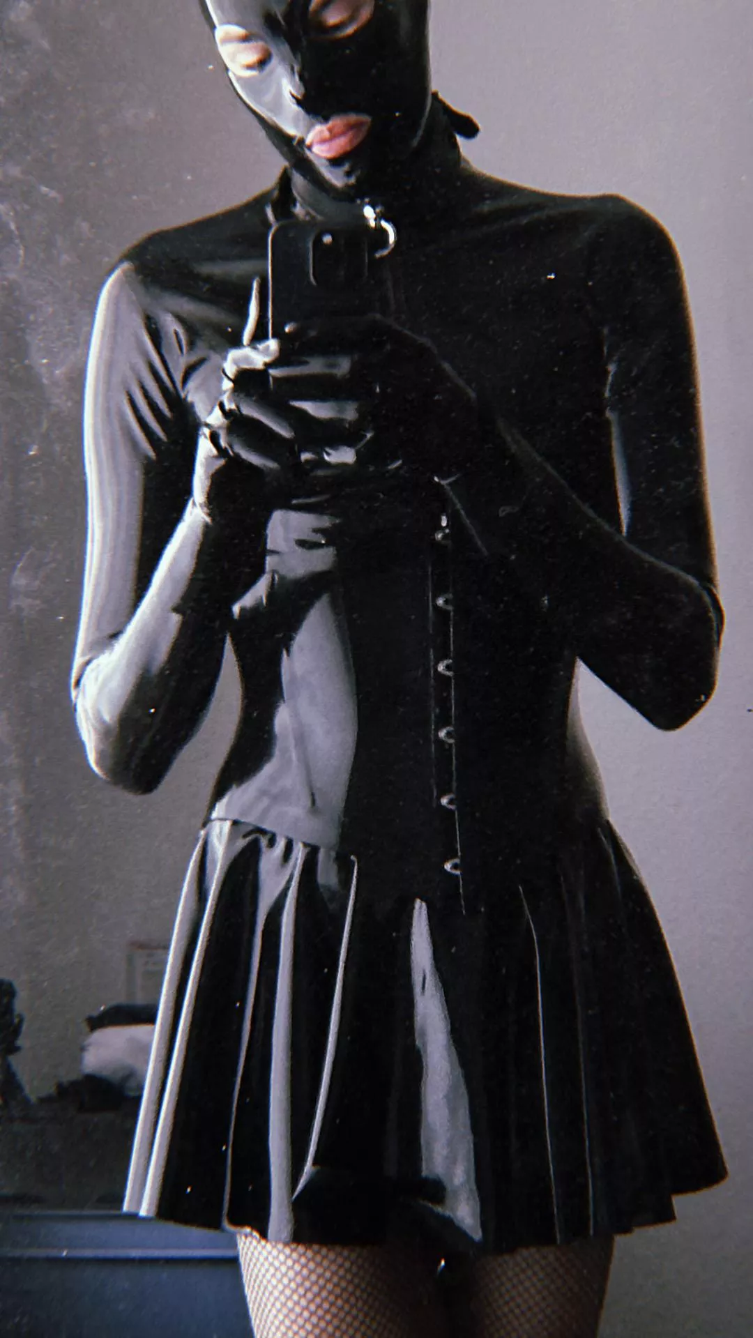 [OC] rubber drone in a latex corset posted by Confined_Drone