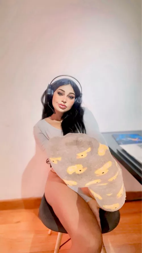 Take a deep breath.. You gonns love it [F] by kutegewajr