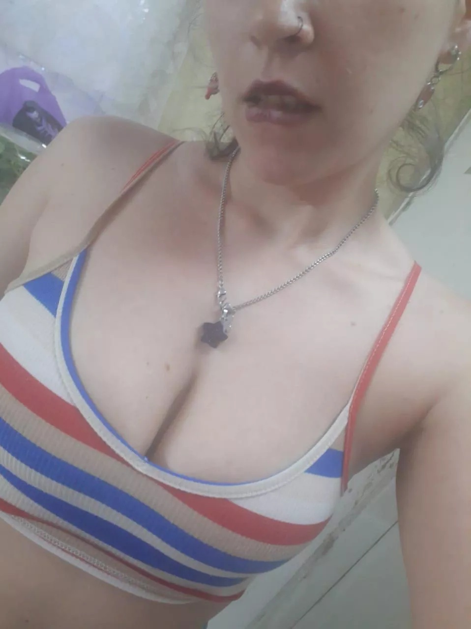 Tell me the first thing that comes to mind. posted by luliok