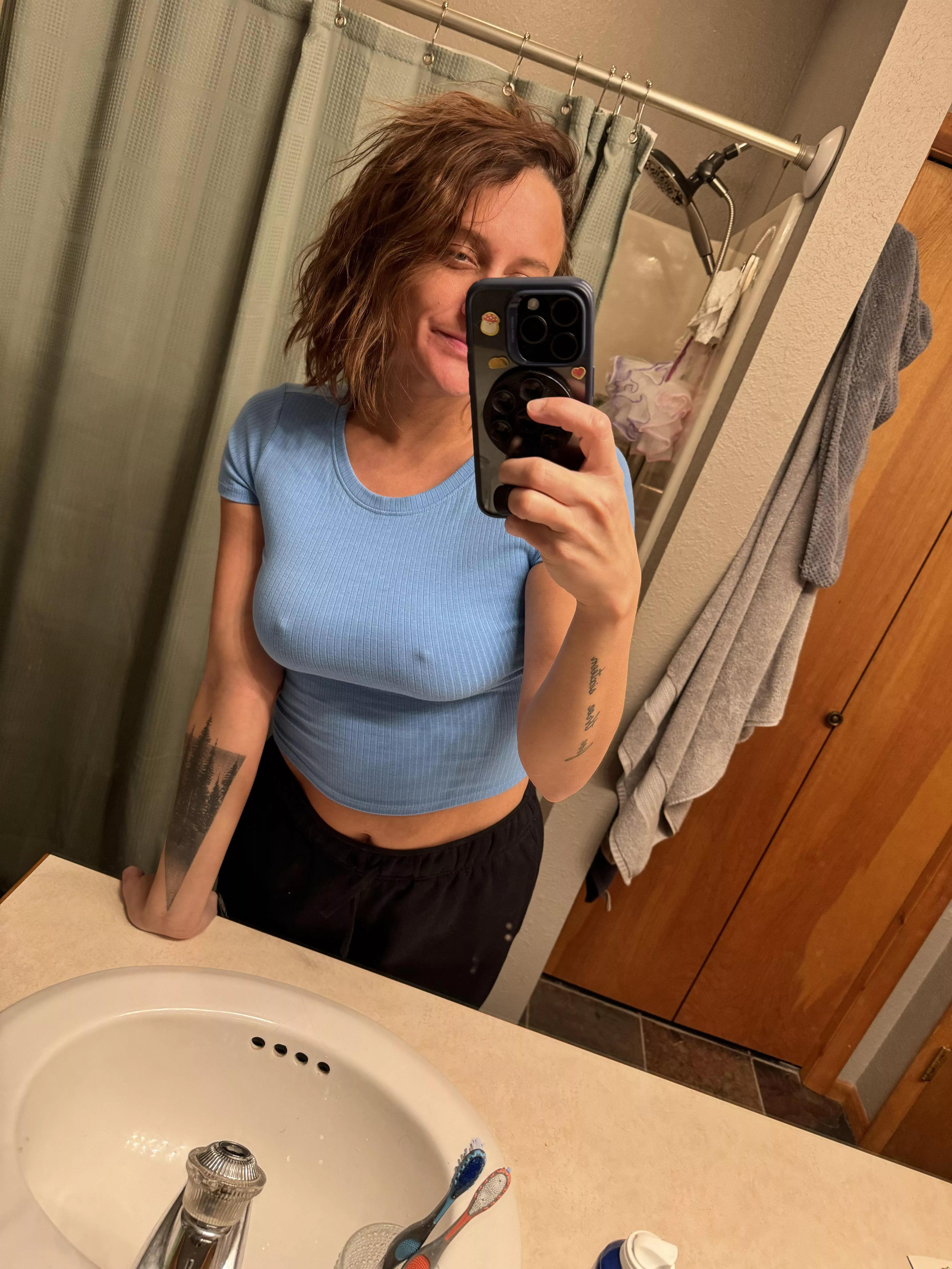 They crave a pinching posted by Jade_riversx