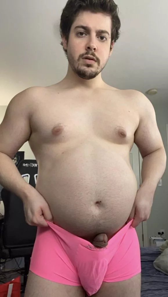 Wearing underwear that clearly doesn’t fit.. posted by casscagex