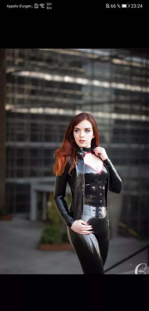 What's her Instagram please?  by jennyfujiwara