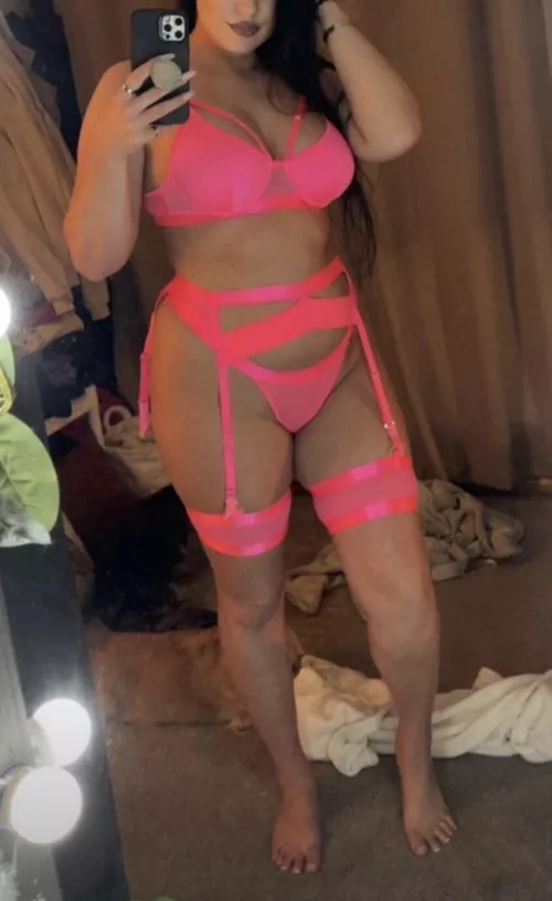 Who needs help tonight? I love being bad for strangers  by thatthicbitchh