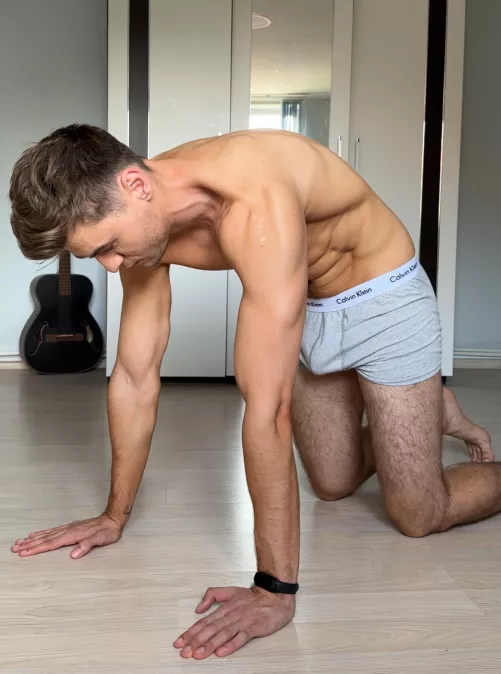 Wish those neck veins were on my forearms by BigxAlexxx