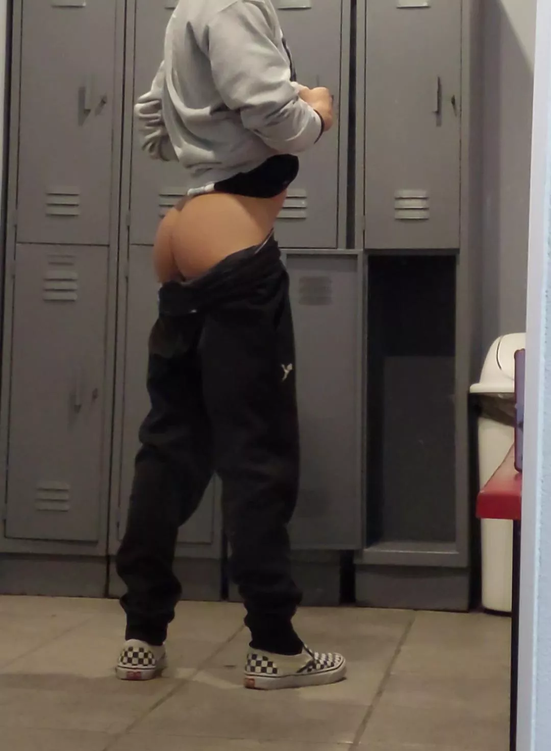 would you bend me over in the locker room? :b posted by nobodyknowsss12