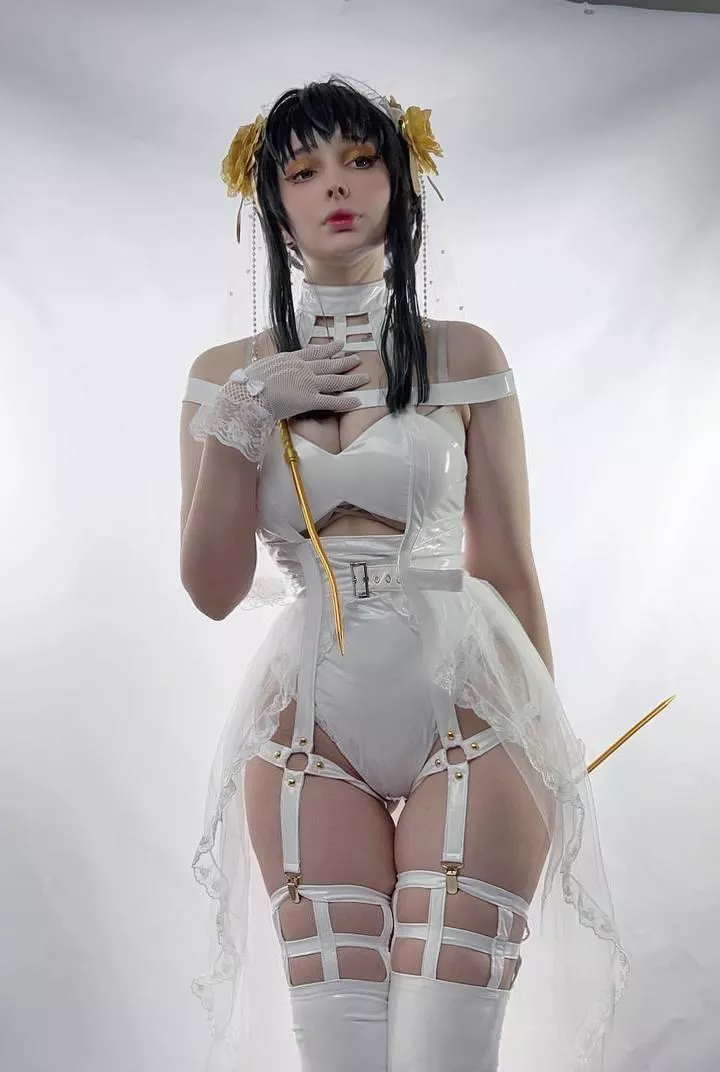 Yor Forger by mia_green_tea posted by Mia__green__tea