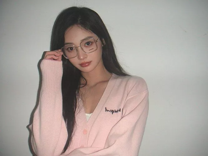 Zhou Jieqiong ... by BusyFlower9