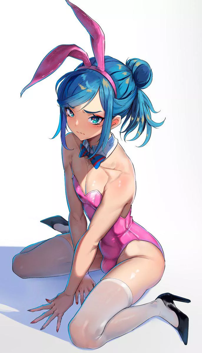 Bunny girl with a little bulge 🥰 posted by PanP2137