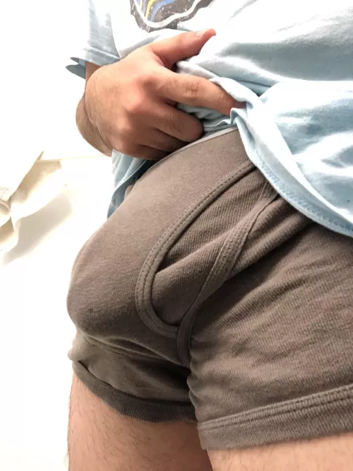 Does my bulge show my thickness?  by Wide_Banana3357