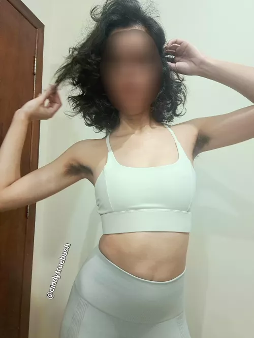 Full pits ready to sweat 💦💕 by Cindytruebush