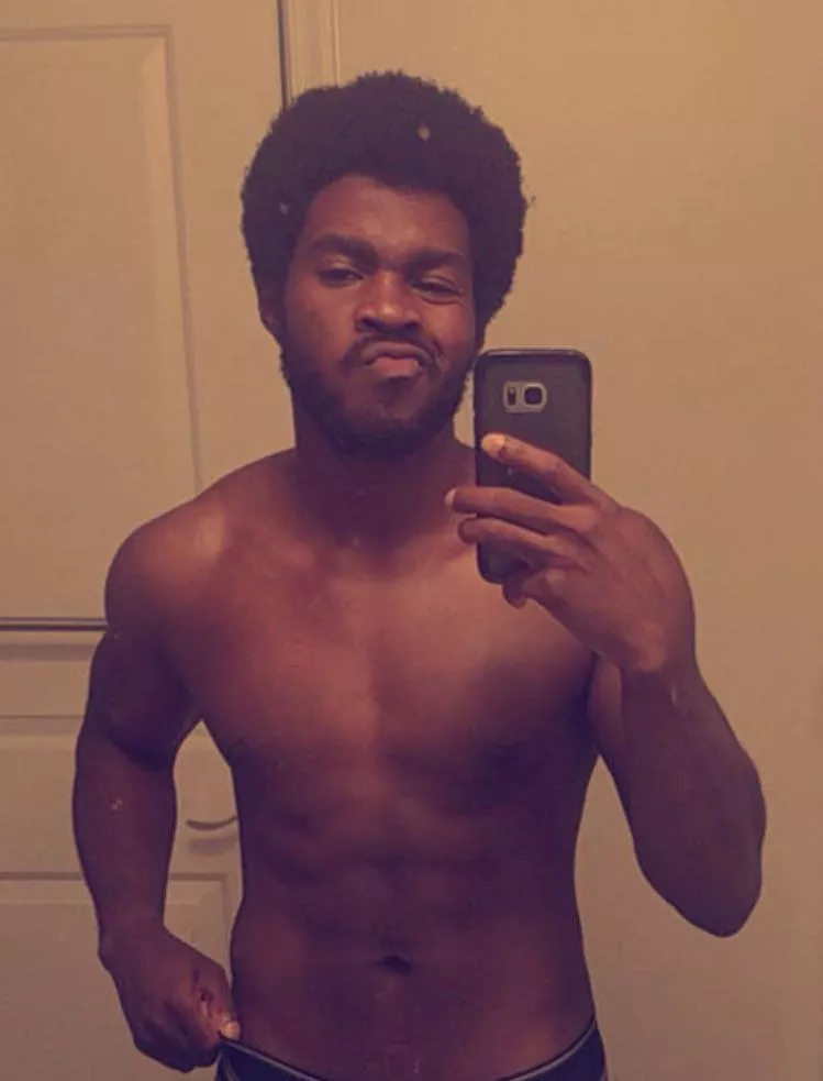 Good morning bros TGIF. rare occasion where my bro actually is nicely shaped posted by Mysterious-Group3128