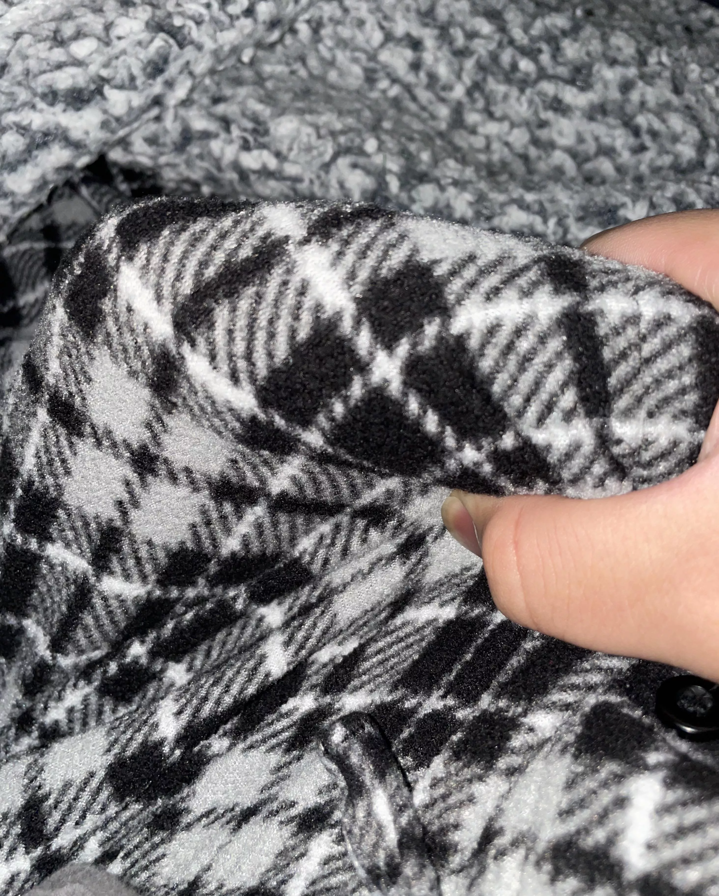 Horny, Dms open posted by CheBow29