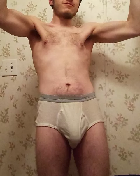 I really want a masculine country boyfriend that wears tighty whities😮‍💨 posted by Briefsdude19