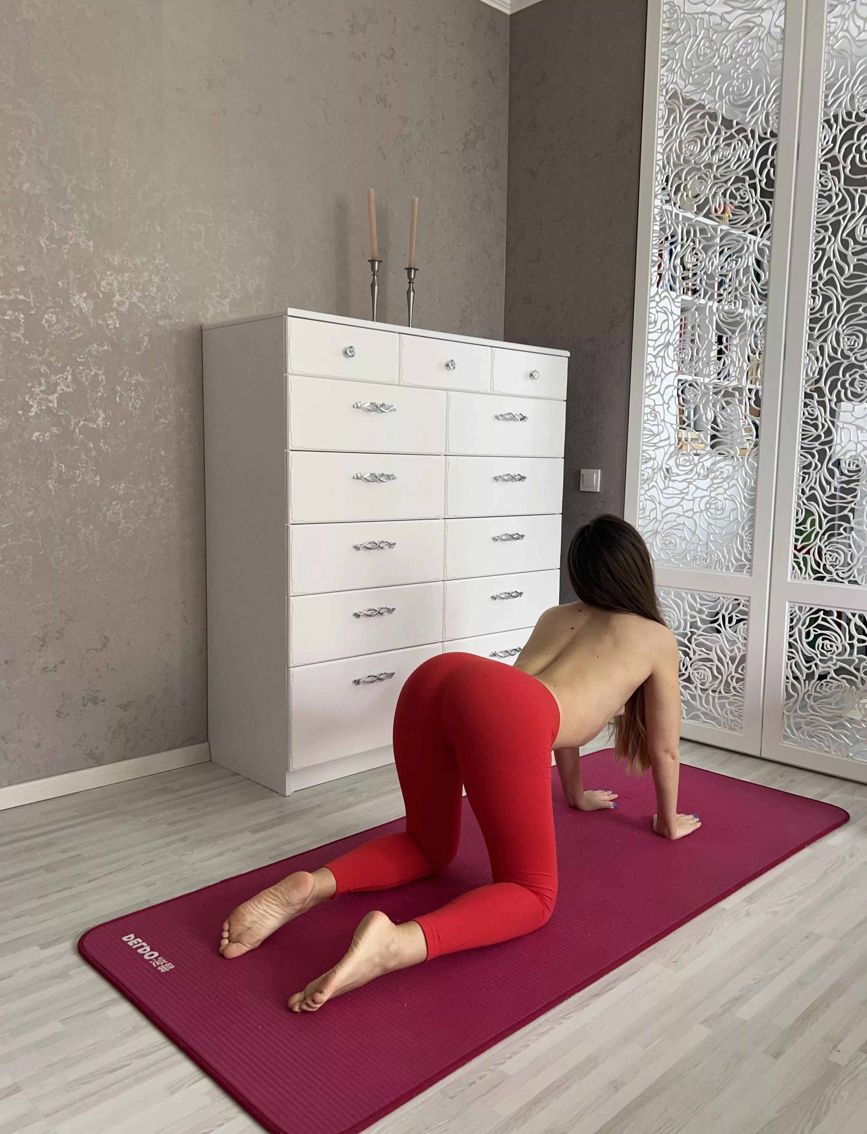 If you're wondering where to admire girls, go to the gym posted by DefunctPatency