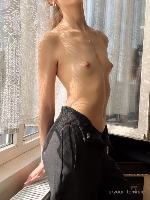 Lick them nice and wet for me 💕 by your_temmie