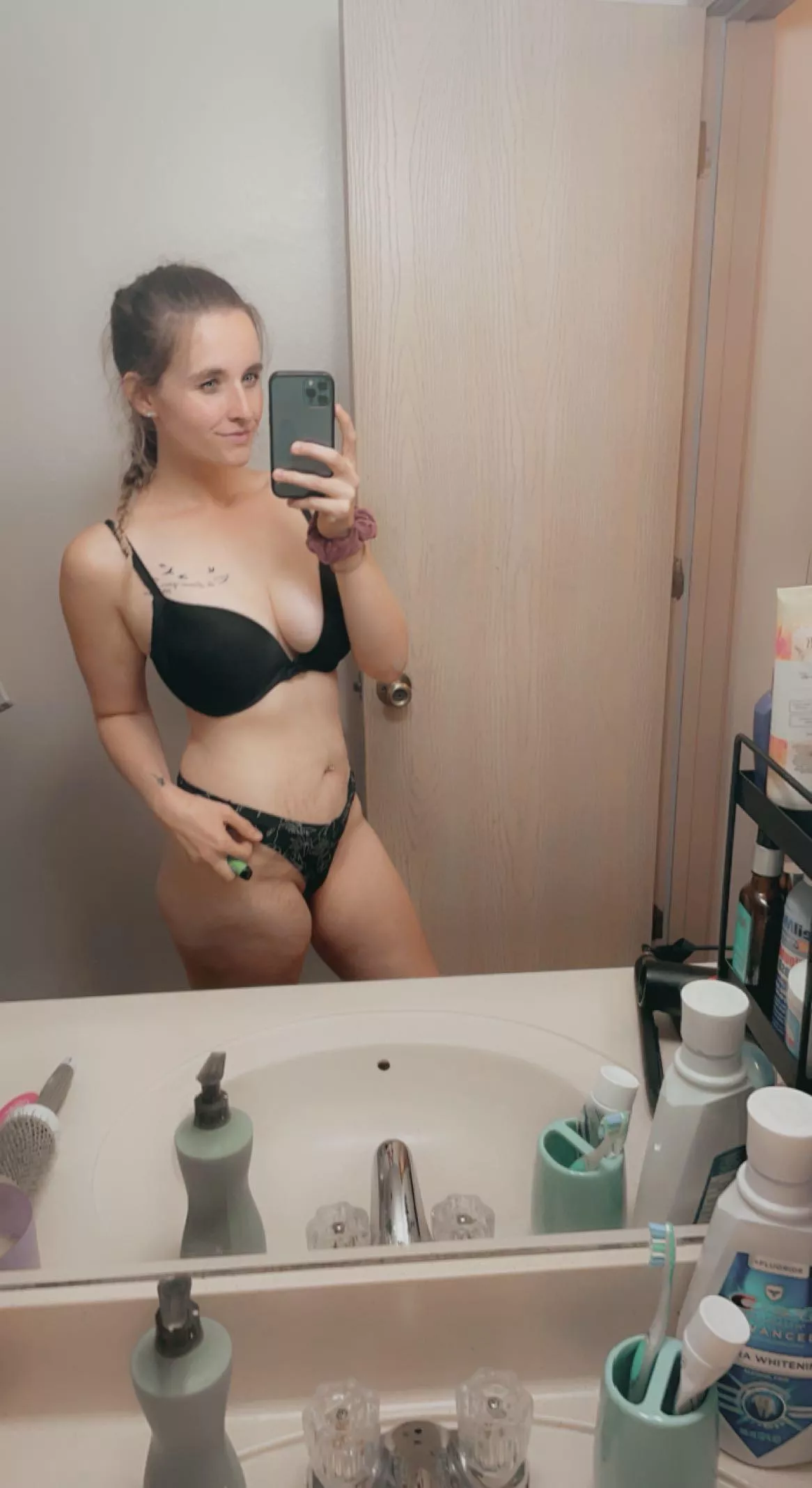 make the trip to AR for me(; posted by queenbree99