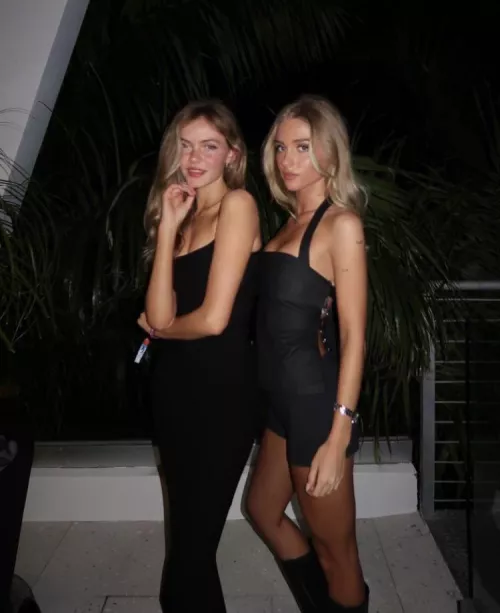 sorry you can only pick one [2] by devilndaisies