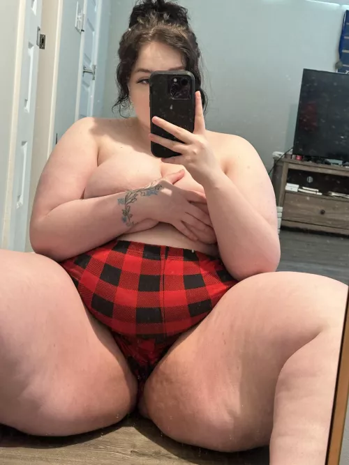 Thighs for daysss by Snowangelcake