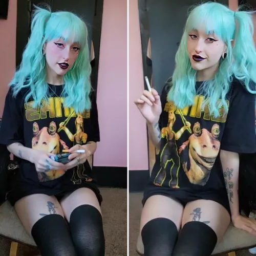 Want to watch Star Wars & smoke with me?  by TheEnchantrixxx
