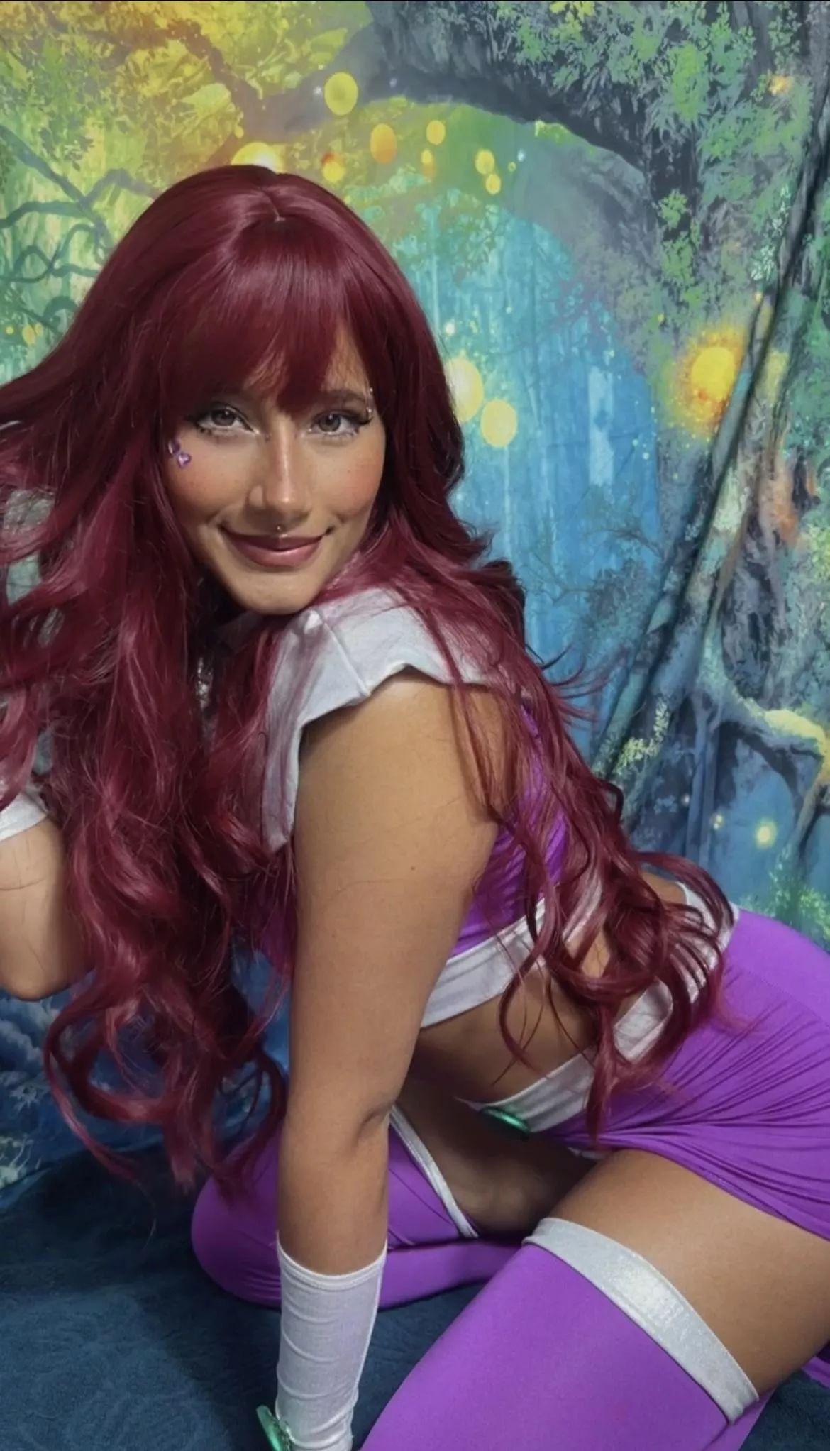 Would you date this red hair Latina posted by endplaybarnabite98
