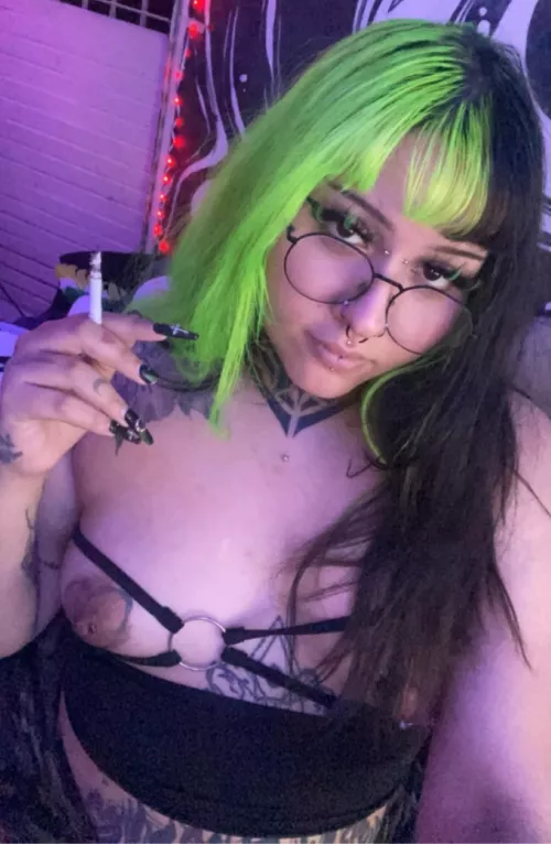 Would you smoke with me and play with my Tits? by babyxbluntz