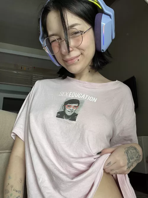 you can literally see my erect nipples through my t-shirt :3 by Lanauntouchable