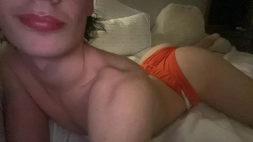 18 verbal bttm;) hmu with a pic i dont open chats @joshuaclear24 face+ verbal+ by Joshua221U