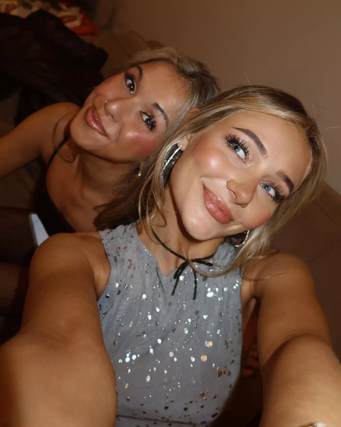 Alexandra Rozmajzl [2024-02-26] posted by x---1