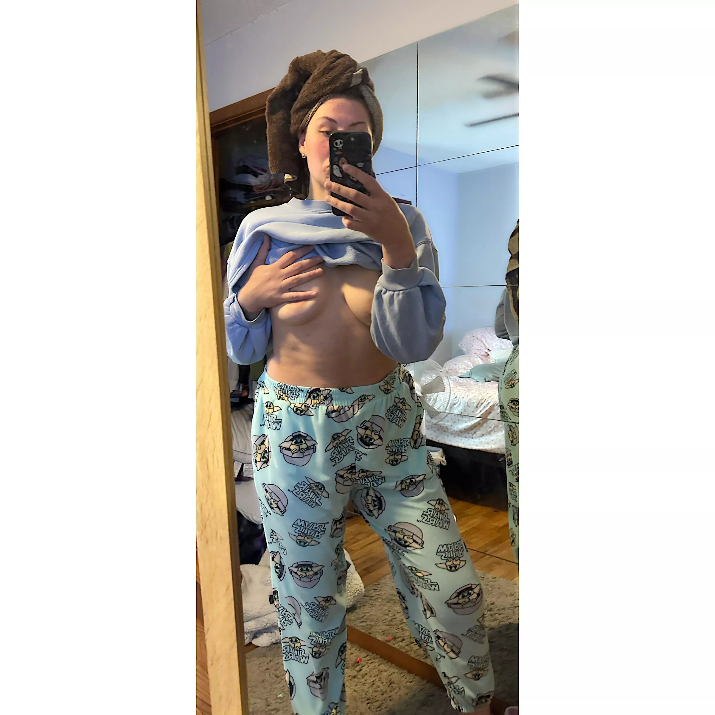 Are small titties worth sucking on?🥹😋 posted by Brittfaithm