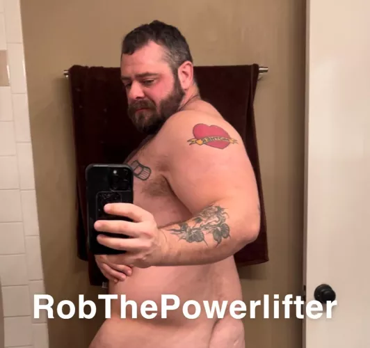 Arm Pit tease by RobThePowerLifter