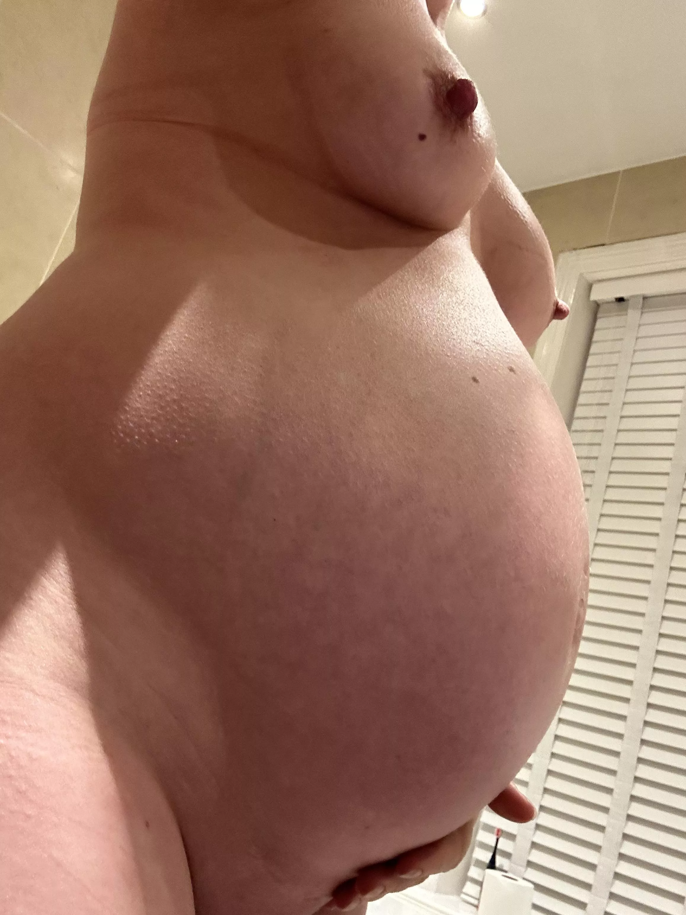 Bath time! Fuck me doggy style posted by laurarosevip